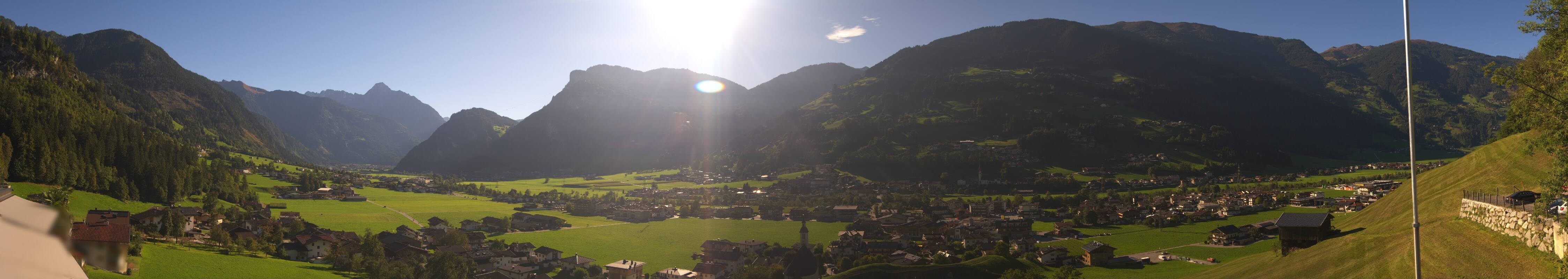 Archiv Foto Webcam Blick von Bichl auf Mayrhofen