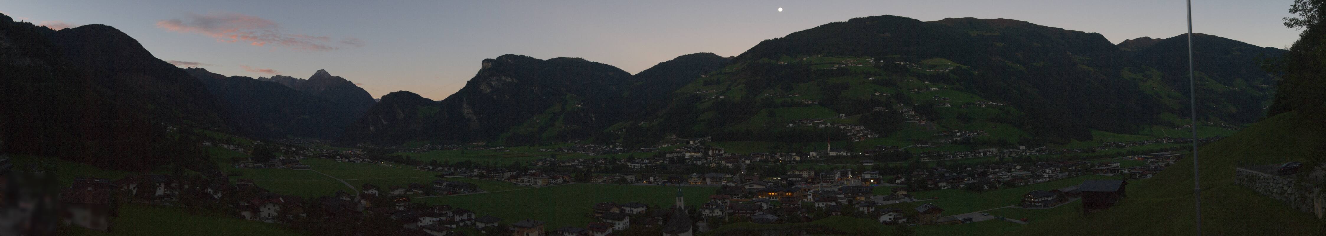 Archiv Foto Webcam Blick von Bichl auf Mayrhofen