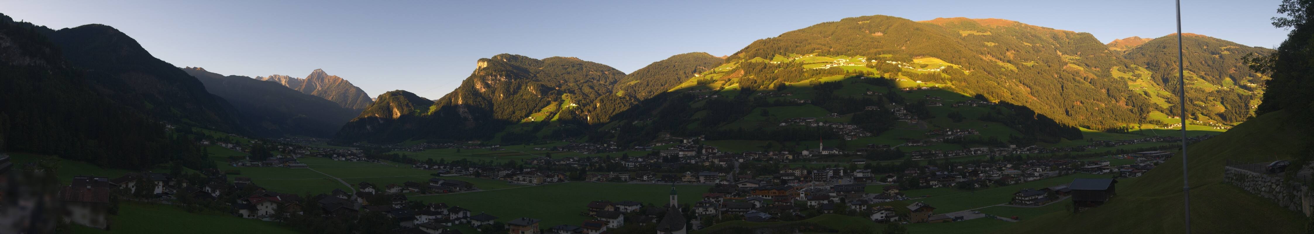 Archiv Foto Webcam Blick von Bichl auf Mayrhofen