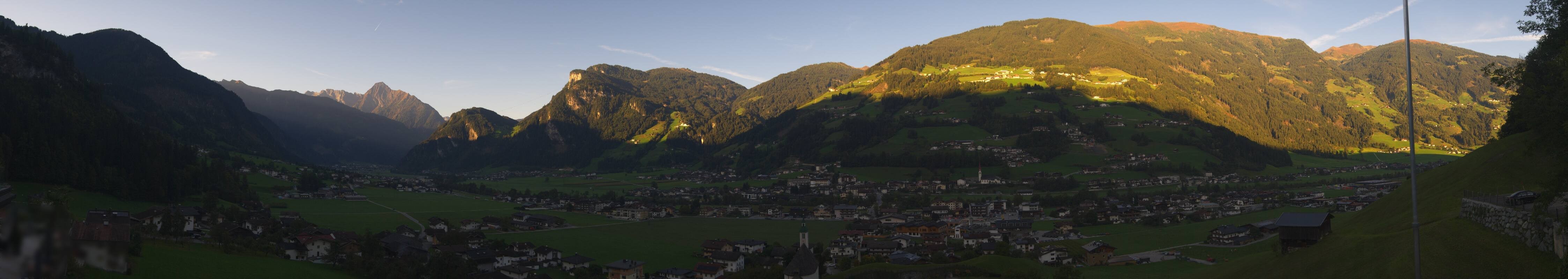 Archiv Foto Webcam Blick von Bichl auf Mayrhofen