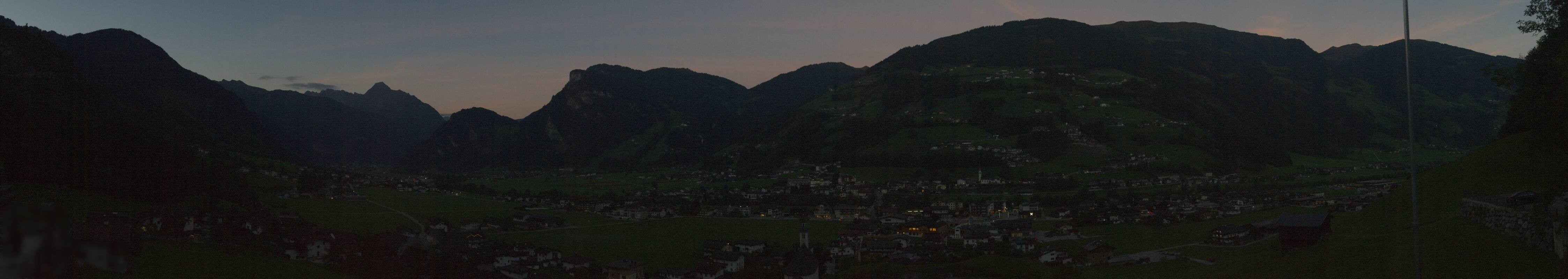 Archiv Foto Webcam Blick von Bichl auf Mayrhofen