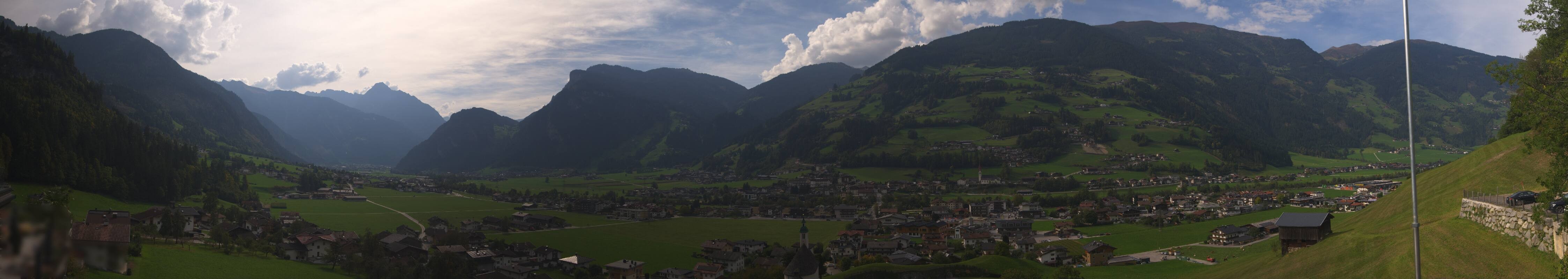 Archiv Foto Webcam Blick von Bichl auf Mayrhofen