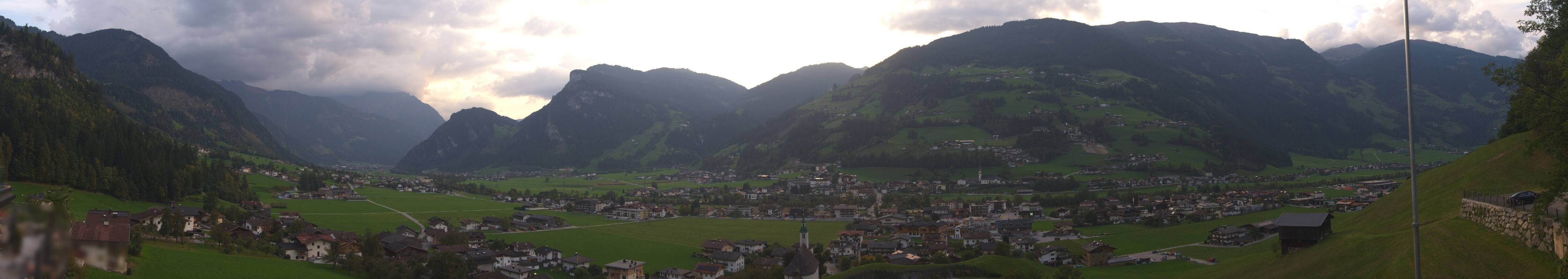 Archiv Foto Webcam Blick von Bichl auf Mayrhofen