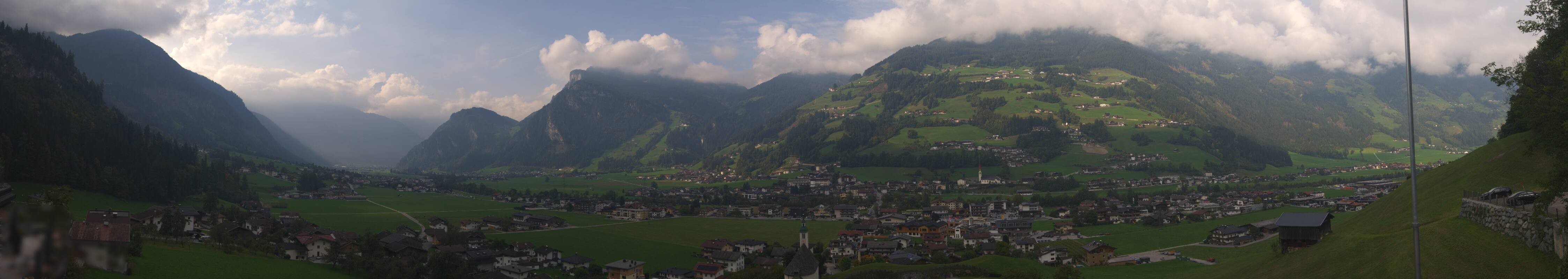 Archiv Foto Webcam Blick von Bichl auf Mayrhofen