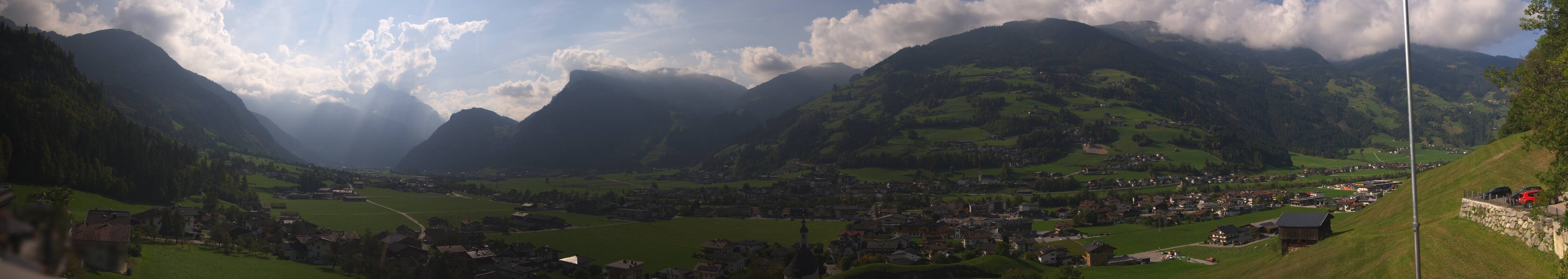 Archiv Foto Webcam Blick von Bichl auf Mayrhofen