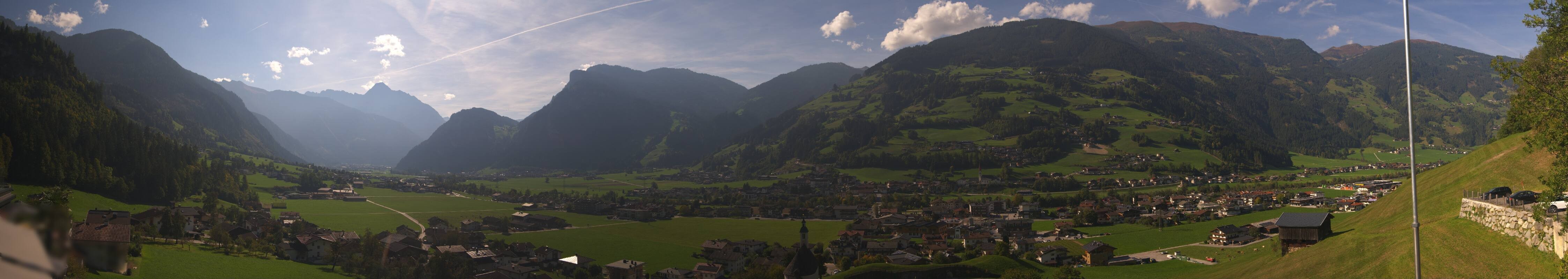 Archived image Webcam Panoramic View Mayrhofen