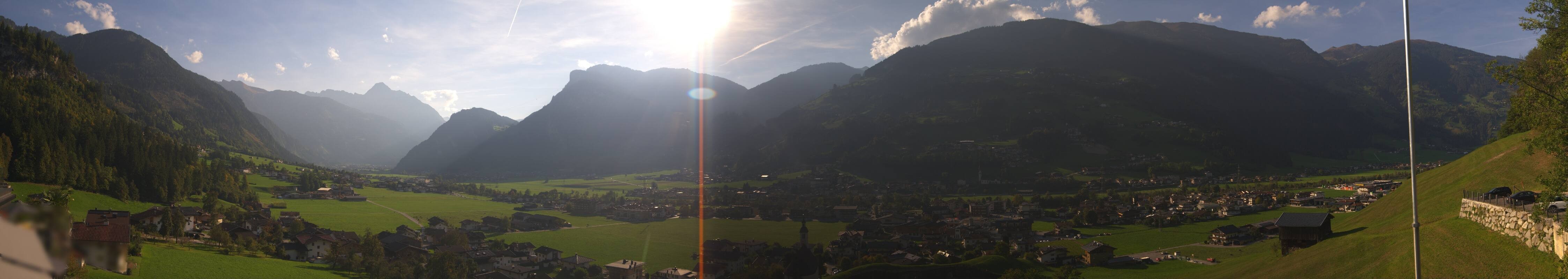 Archived image Webcam Panoramic View Mayrhofen