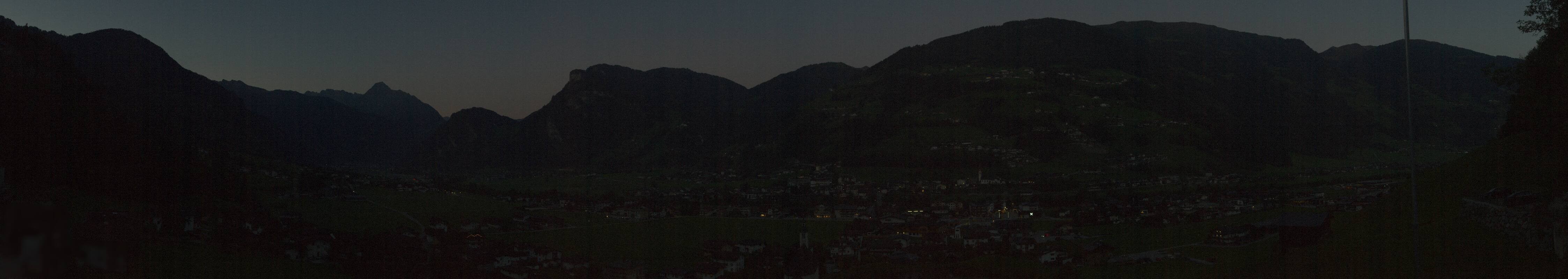 Archiv Foto Webcam Blick von Bichl auf Mayrhofen