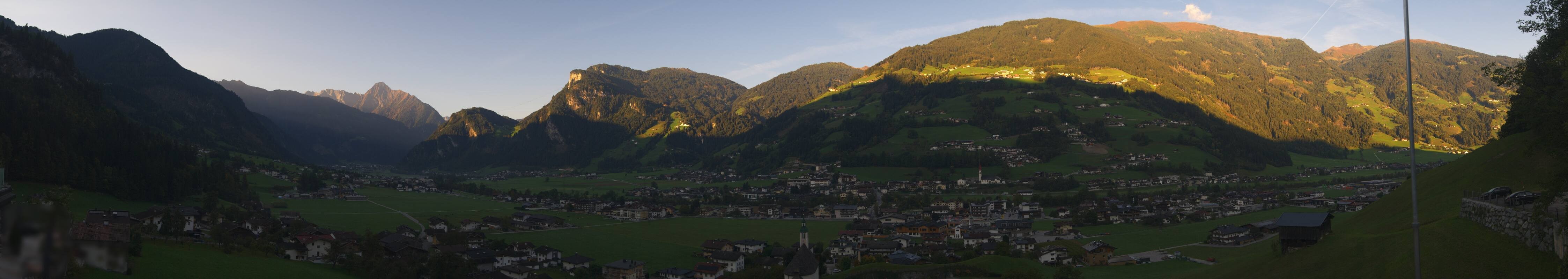 Archiv Foto Webcam Blick von Bichl auf Mayrhofen