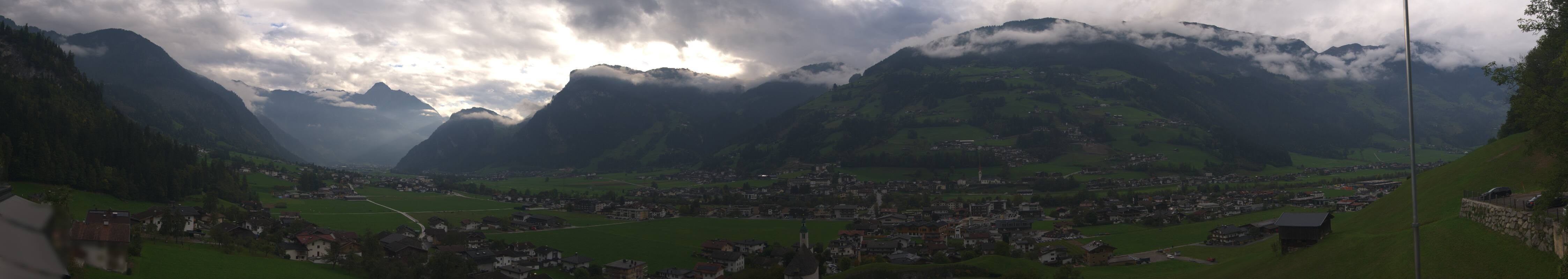 Archiv Foto Webcam Blick von Bichl auf Mayrhofen