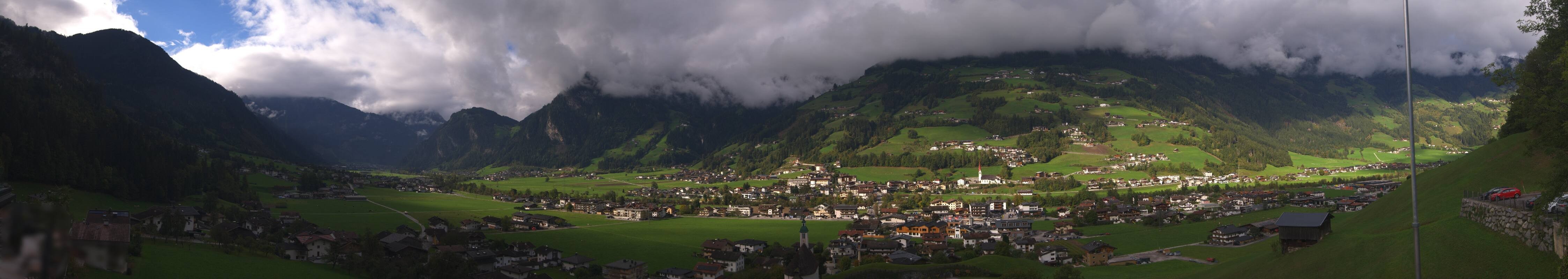 Archiv Foto Webcam Blick von Bichl auf Mayrhofen