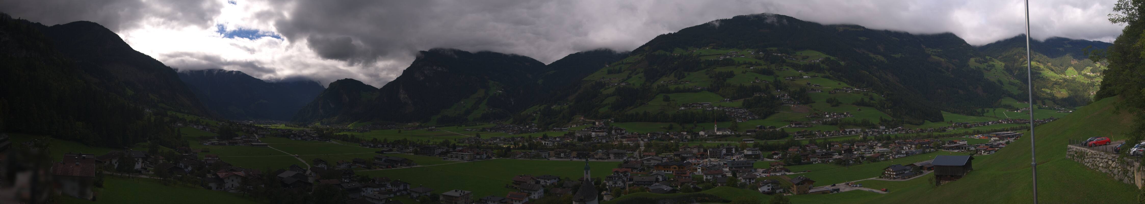 Archiv Foto Webcam Blick von Bichl auf Mayrhofen