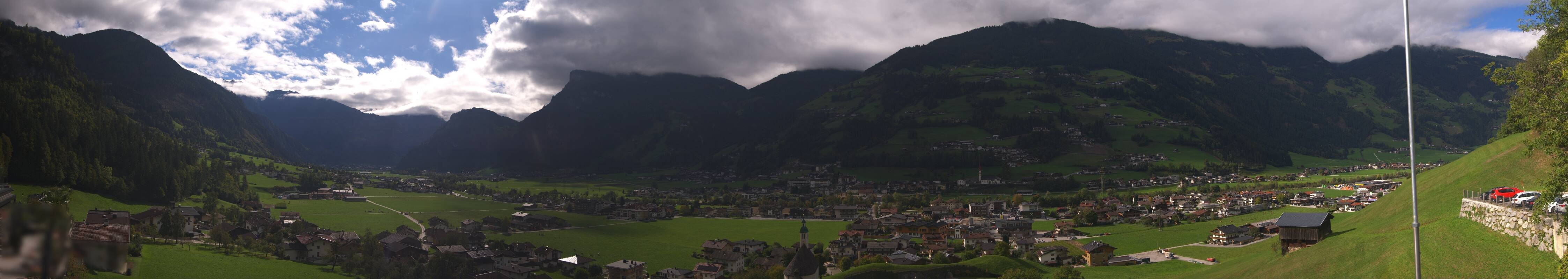 Archiv Foto Webcam Blick von Bichl auf Mayrhofen