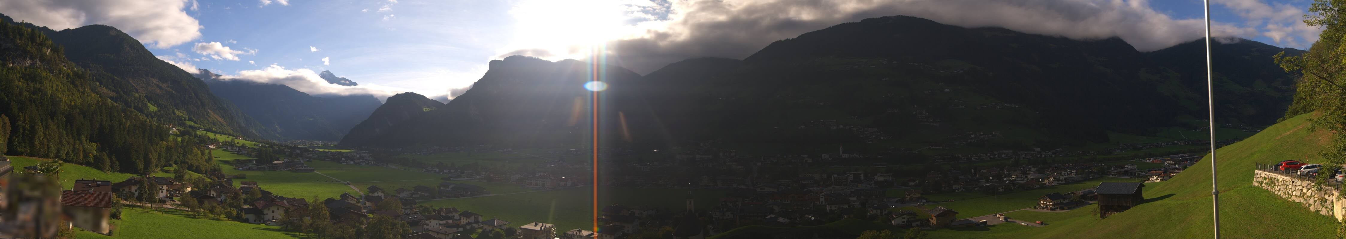 Archiv Foto Webcam Blick von Bichl auf Mayrhofen