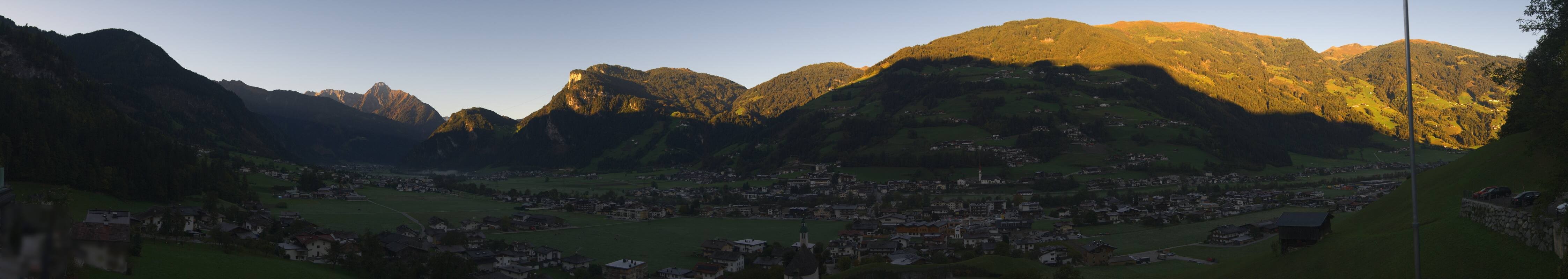 Archiv Foto Webcam Blick von Bichl auf Mayrhofen
