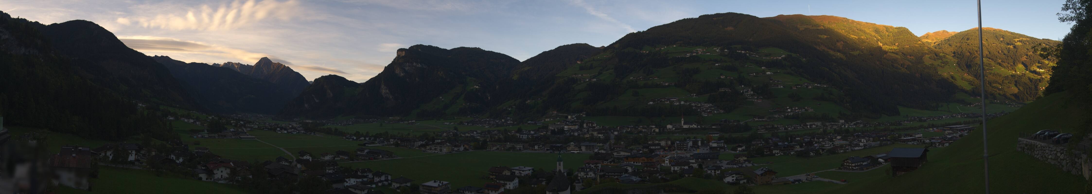 Archiv Foto Webcam Blick von Bichl auf Mayrhofen