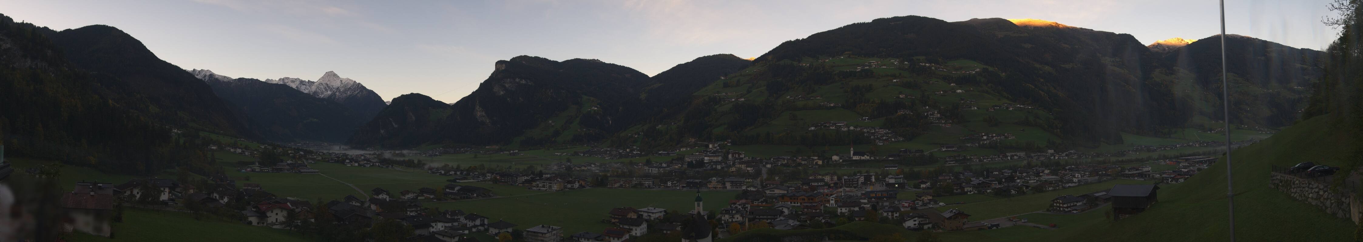 Archiv Foto Webcam Blick von Bichl auf Mayrhofen