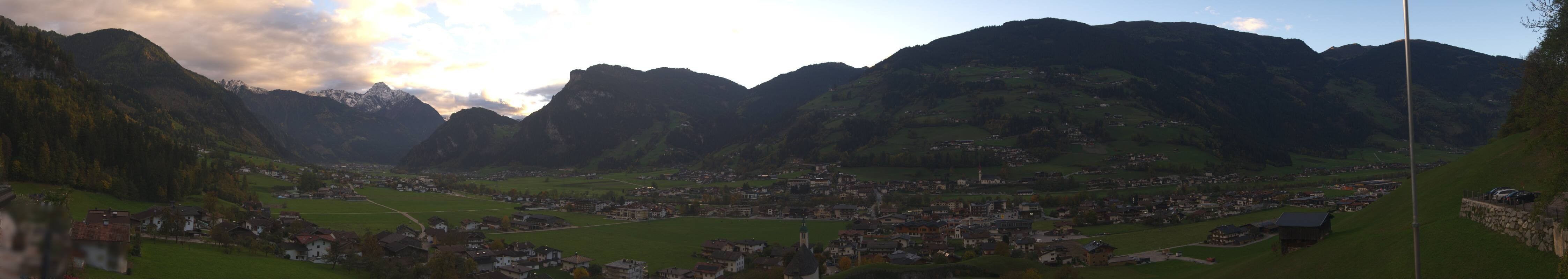 Archiv Foto Webcam Blick von Bichl auf Mayrhofen