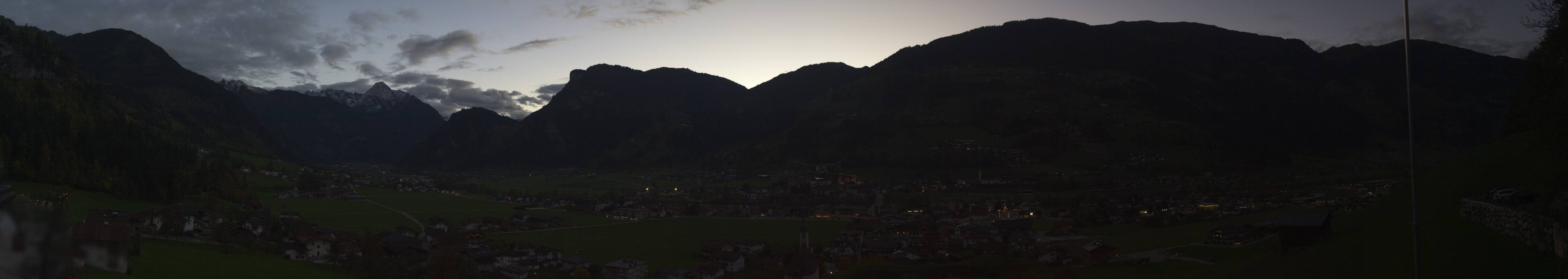 Archiv Foto Webcam Blick von Bichl auf Mayrhofen