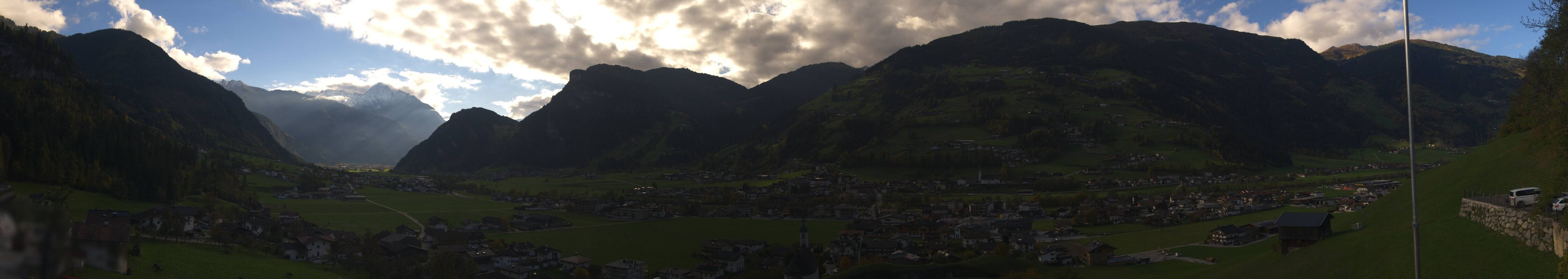 Archiv Foto Webcam Blick von Bichl auf Mayrhofen