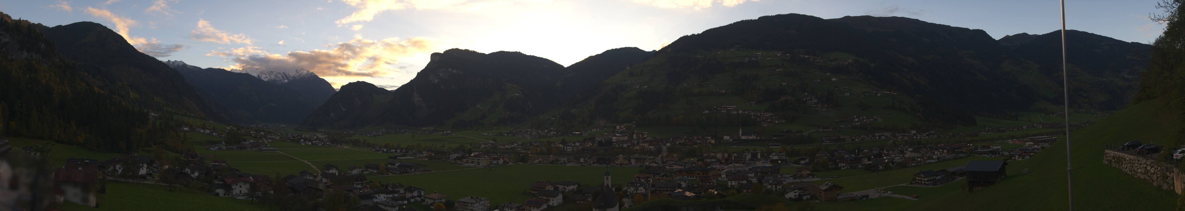 Archiv Foto Webcam Blick von Bichl auf Mayrhofen