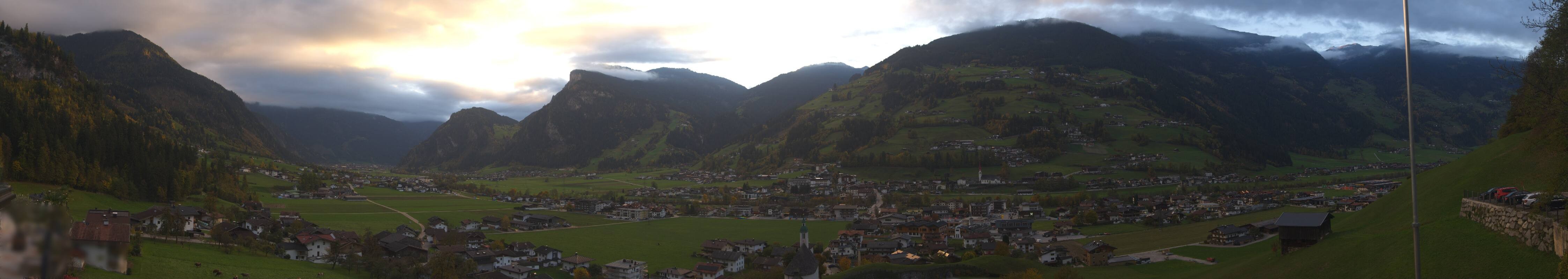 Archiv Foto Webcam Blick von Bichl auf Mayrhofen