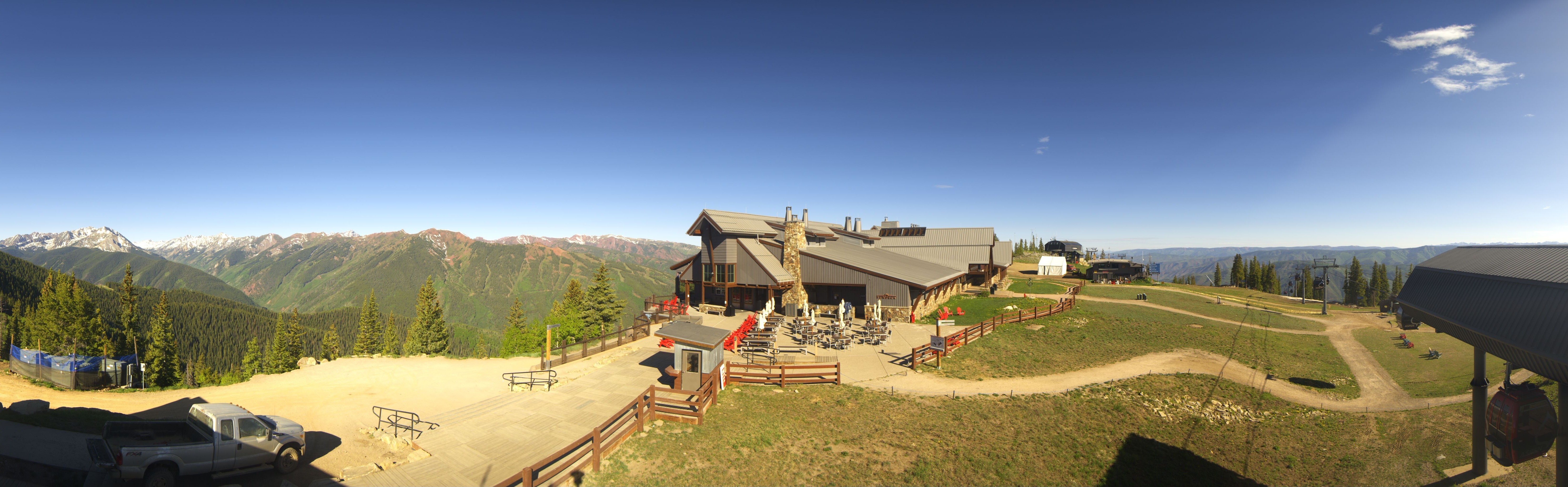 Archived image Webcam Aspen Mountain Bergstation