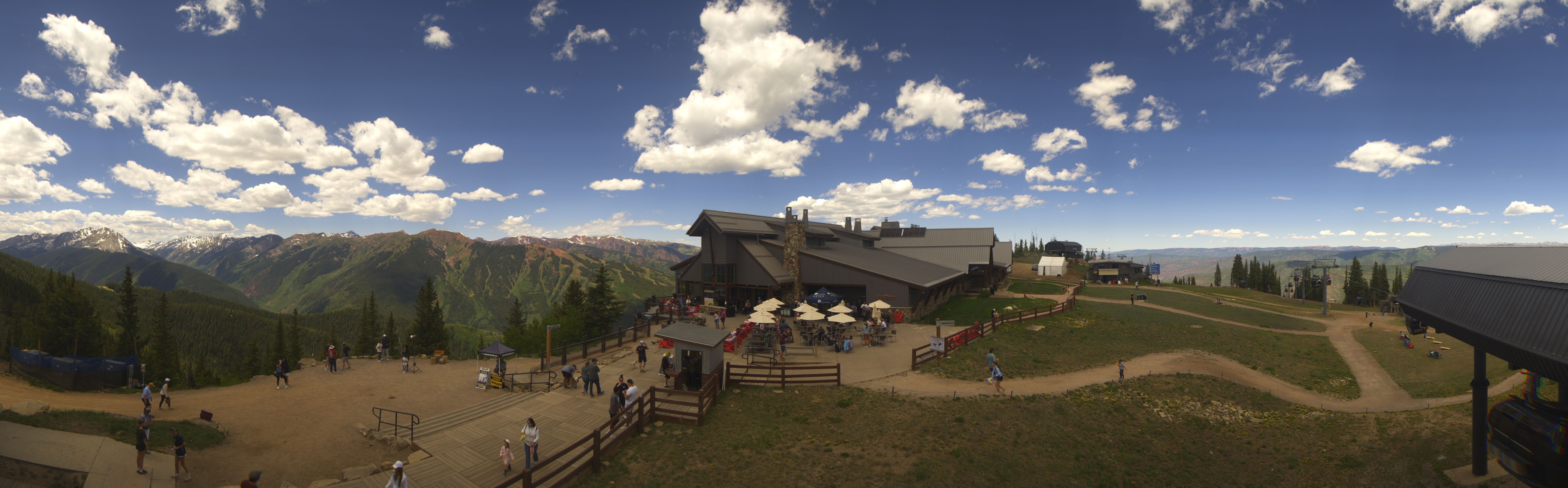 Archived image Webcam Aspen Mountain Bergstation