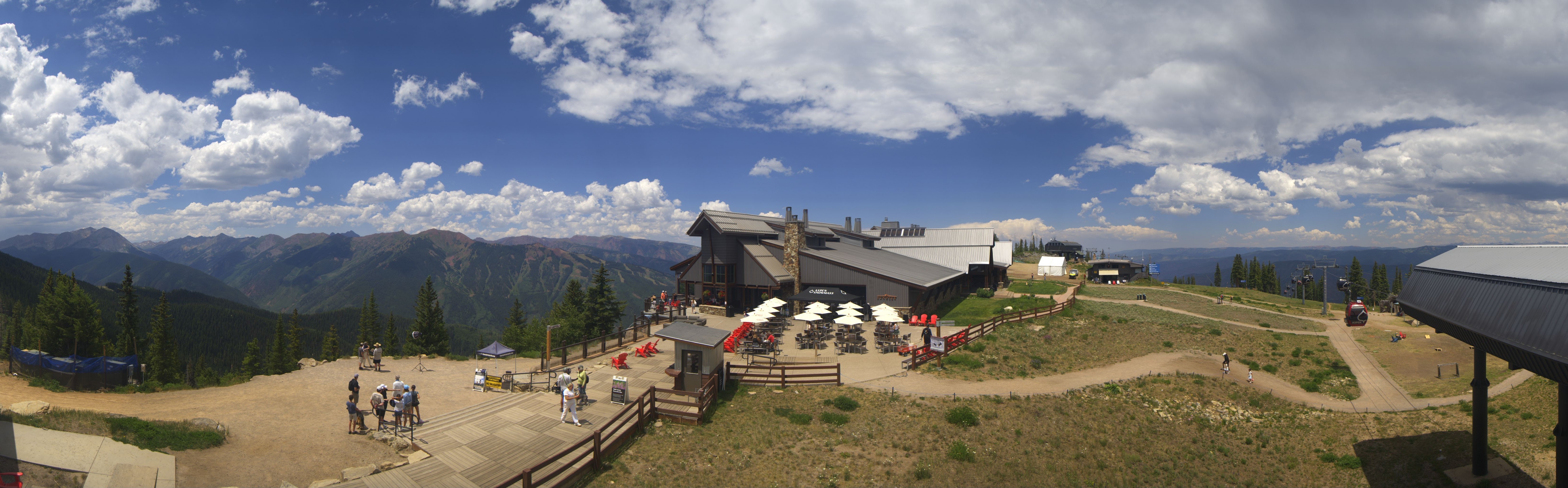 Archived image Webcam Aspen Mountain Bergstation