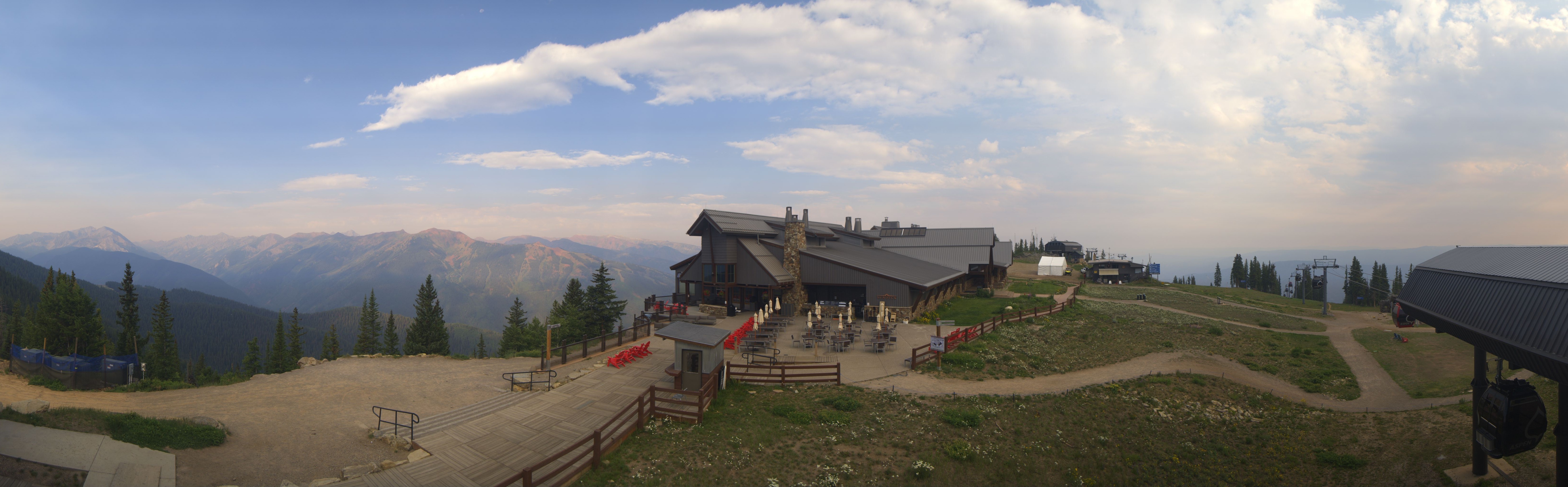 Archived image Webcam Aspen Mountain Bergstation