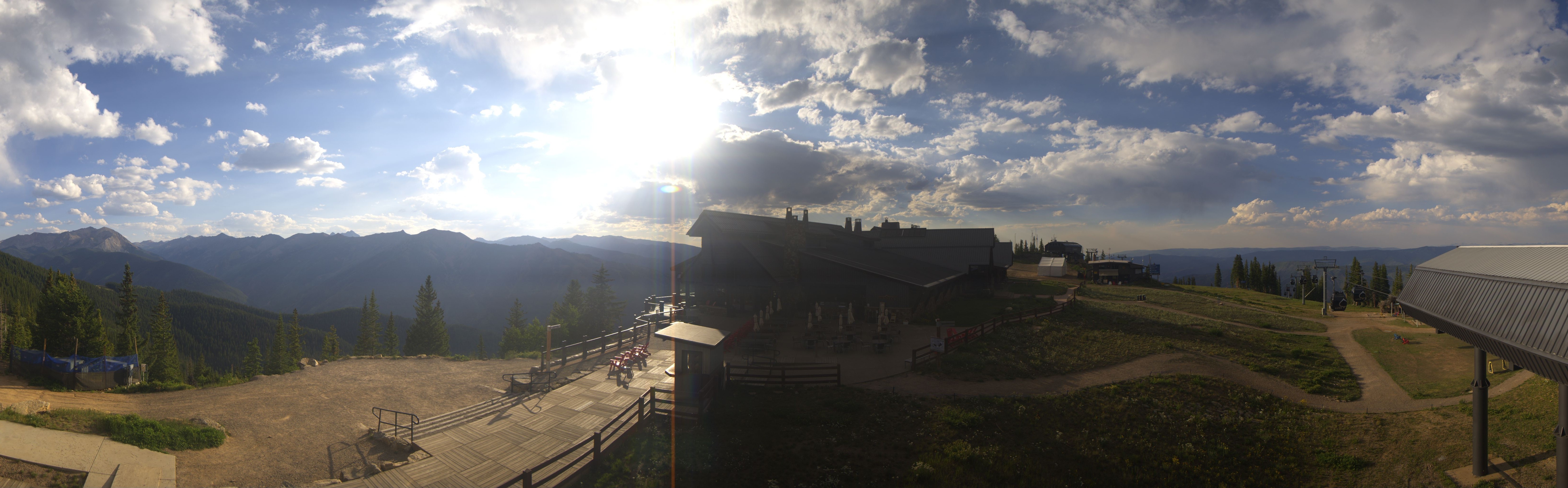 Archived image Webcam Aspen Mountain Bergstation