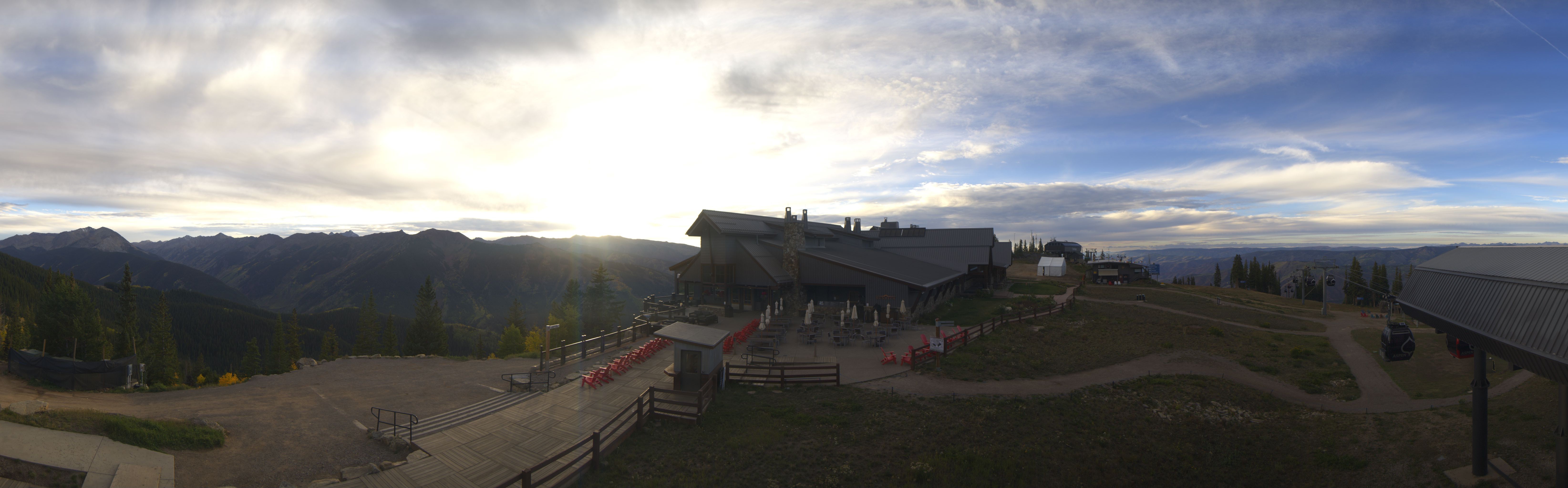 Archived image Webcam Aspen Mountain Bergstation