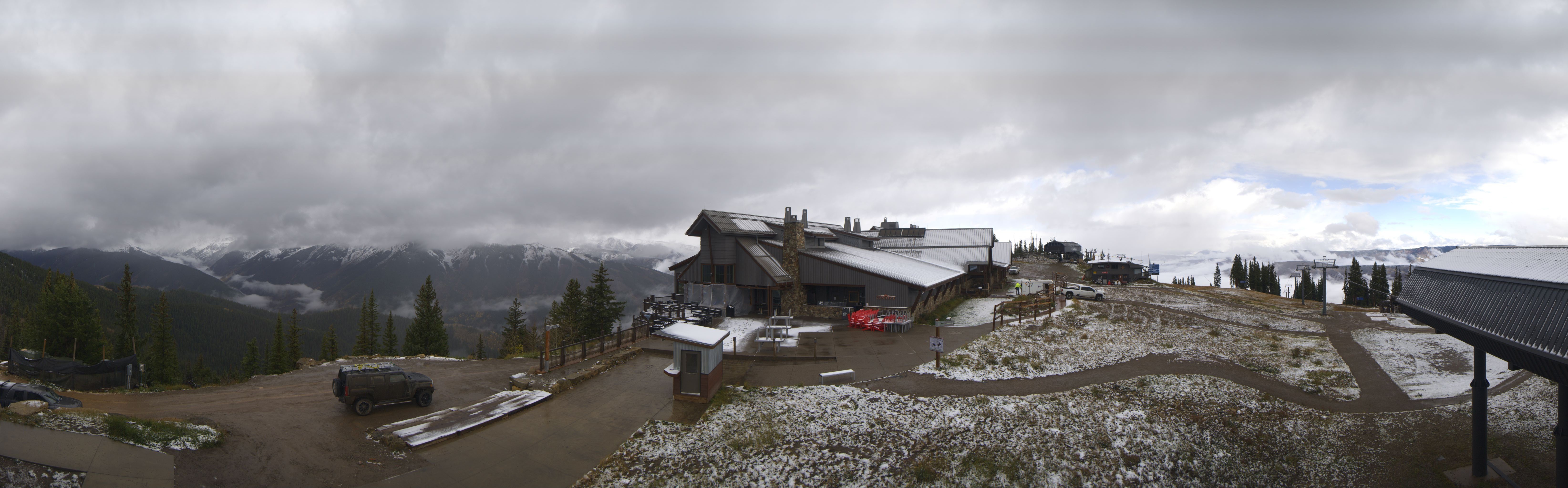 Archived image Webcam Aspen Mountain Bergstation