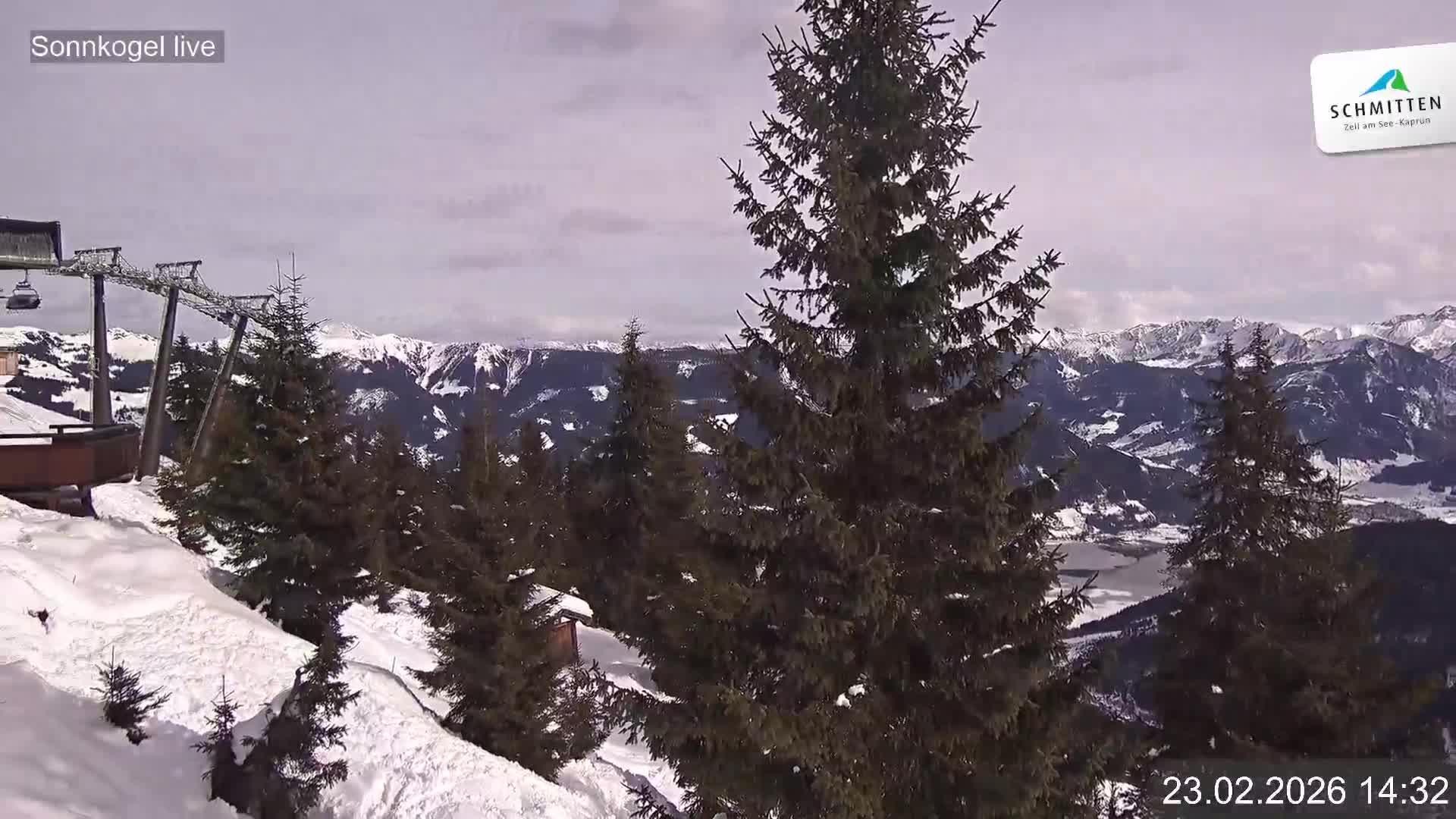 Archiv Foto Webcam Schmitten: Restaurant und Spielplatz Sonnkogel