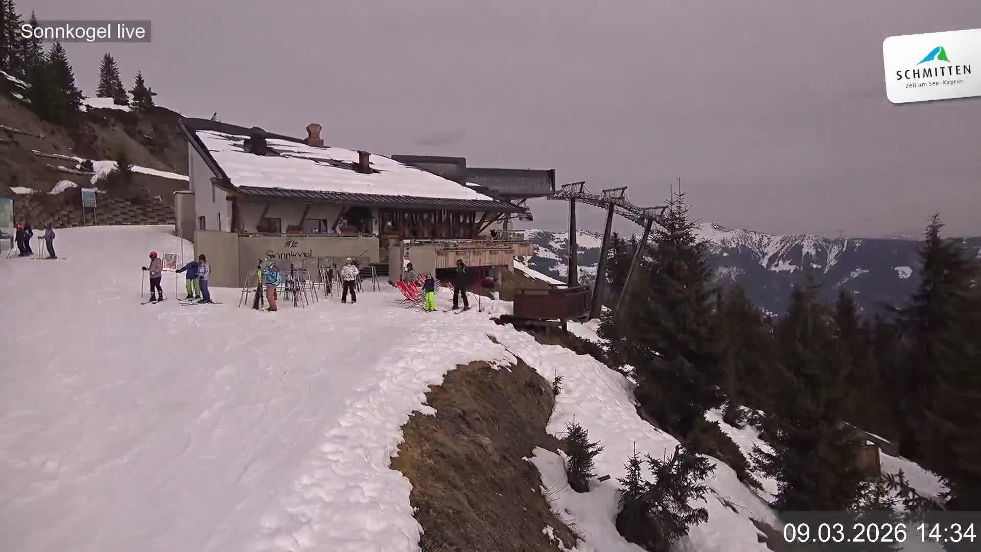 Archiv Foto Webcam Schmitten: Restaurant und Spielplatz Sonnkogel