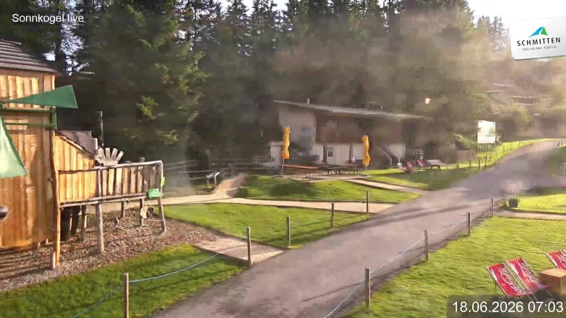 Archiv Foto Webcam Schmitten: Restaurant und Spielplatz Sonnkogel