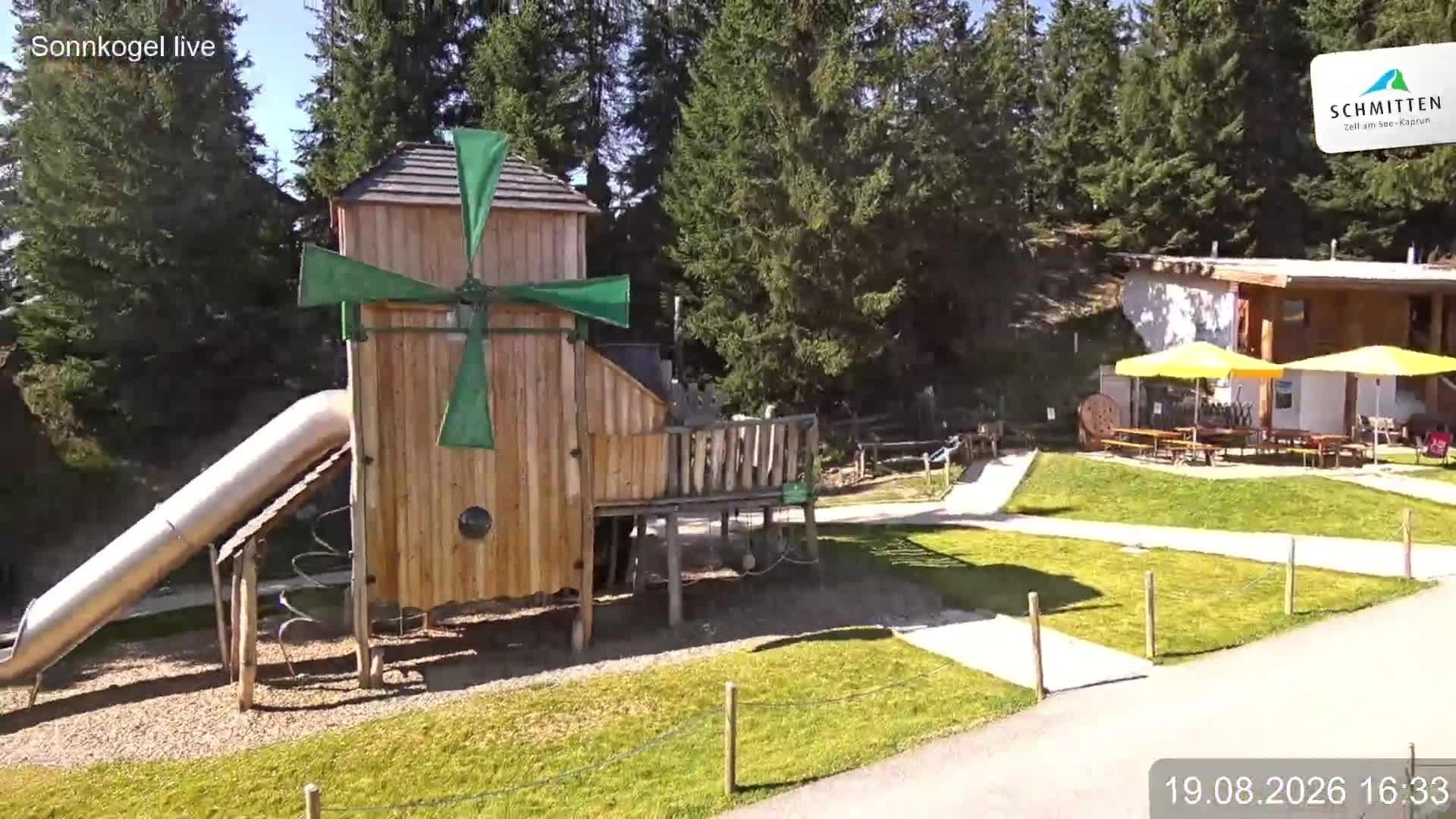Archiv Foto Webcam Schmitten: Restaurant und Spielplatz Sonnkogel