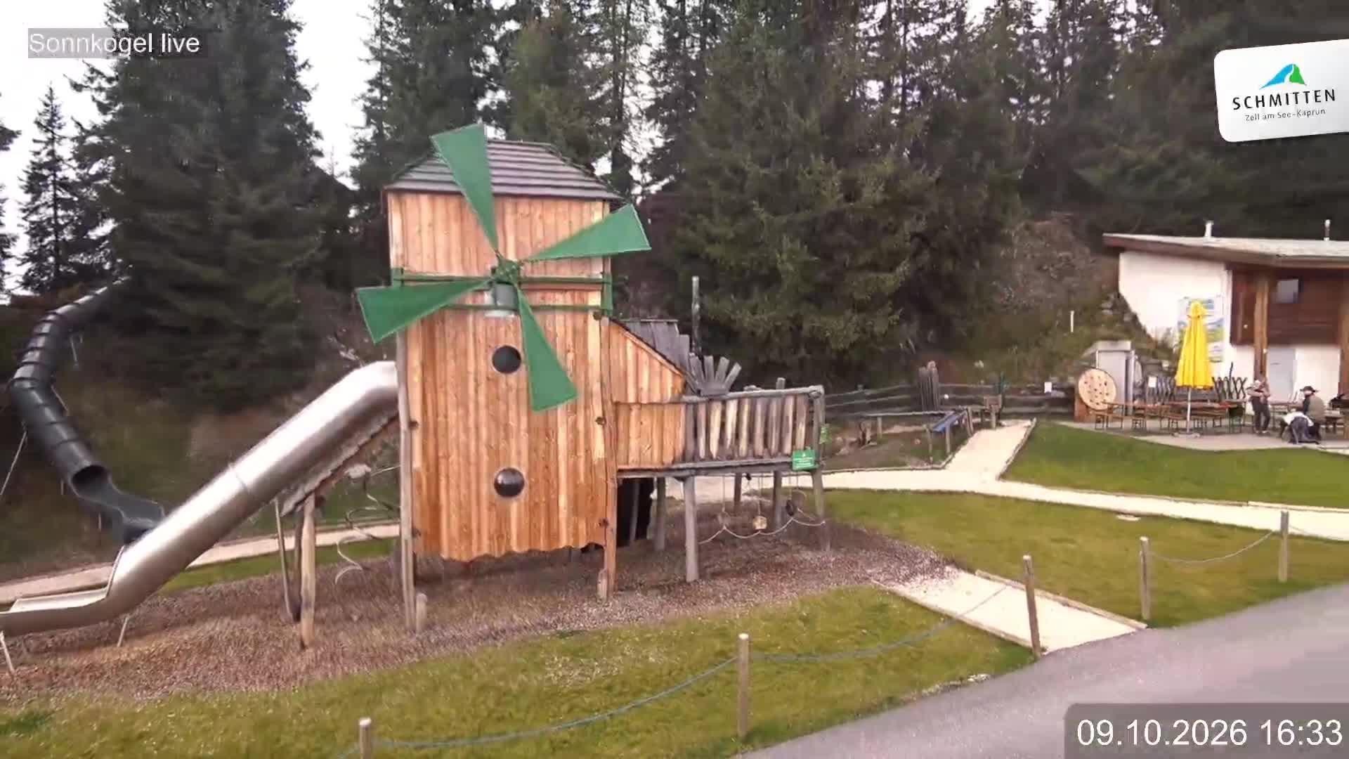 Archiv Foto Webcam Schmitten: Restaurant und Spielplatz Sonnkogel