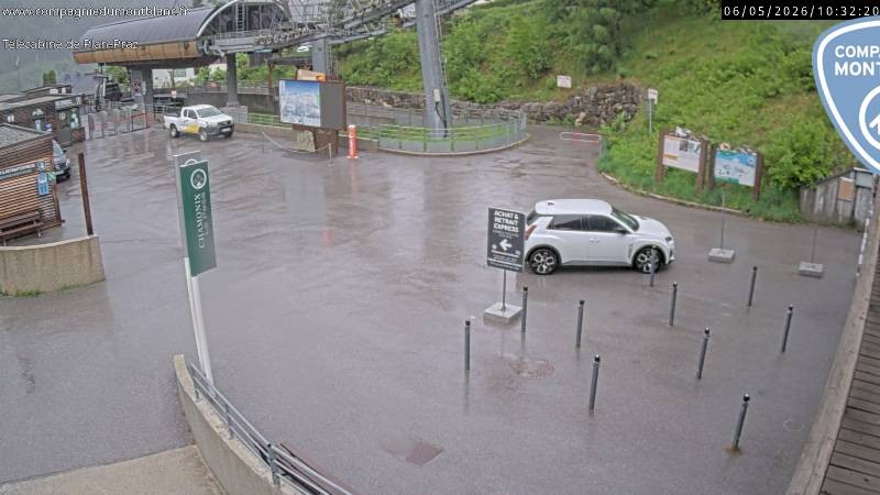 Archived image Webcam Charmonix: Planpraz Base Station