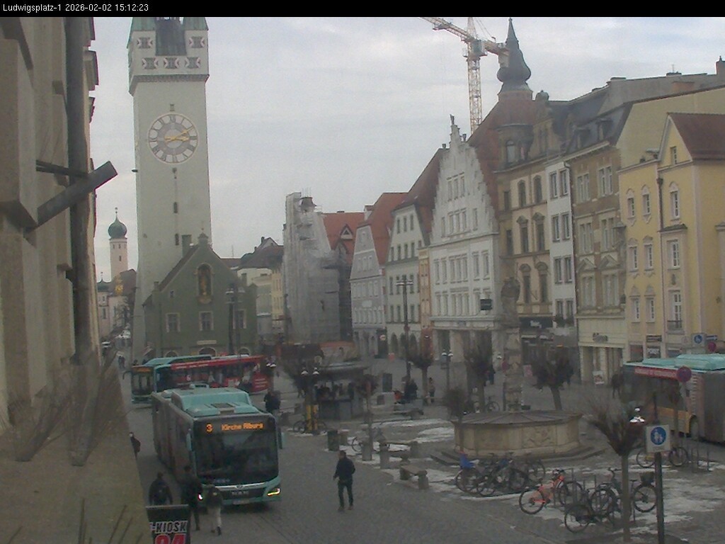 Archiv Foto Webcam Straubing: Blick auf den Stadtturm und Ludwigsplatz