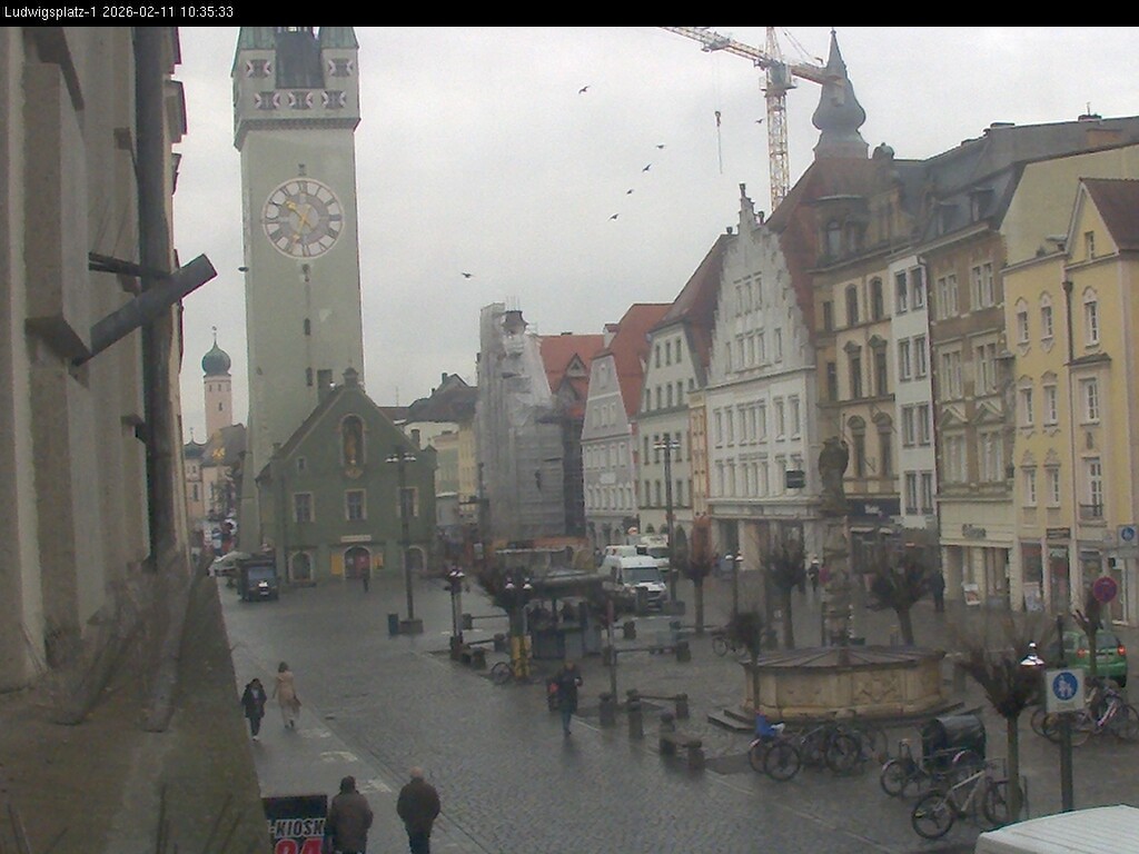 Archiv Foto Webcam Straubing: Blick auf den Stadtturm und Ludwigsplatz
