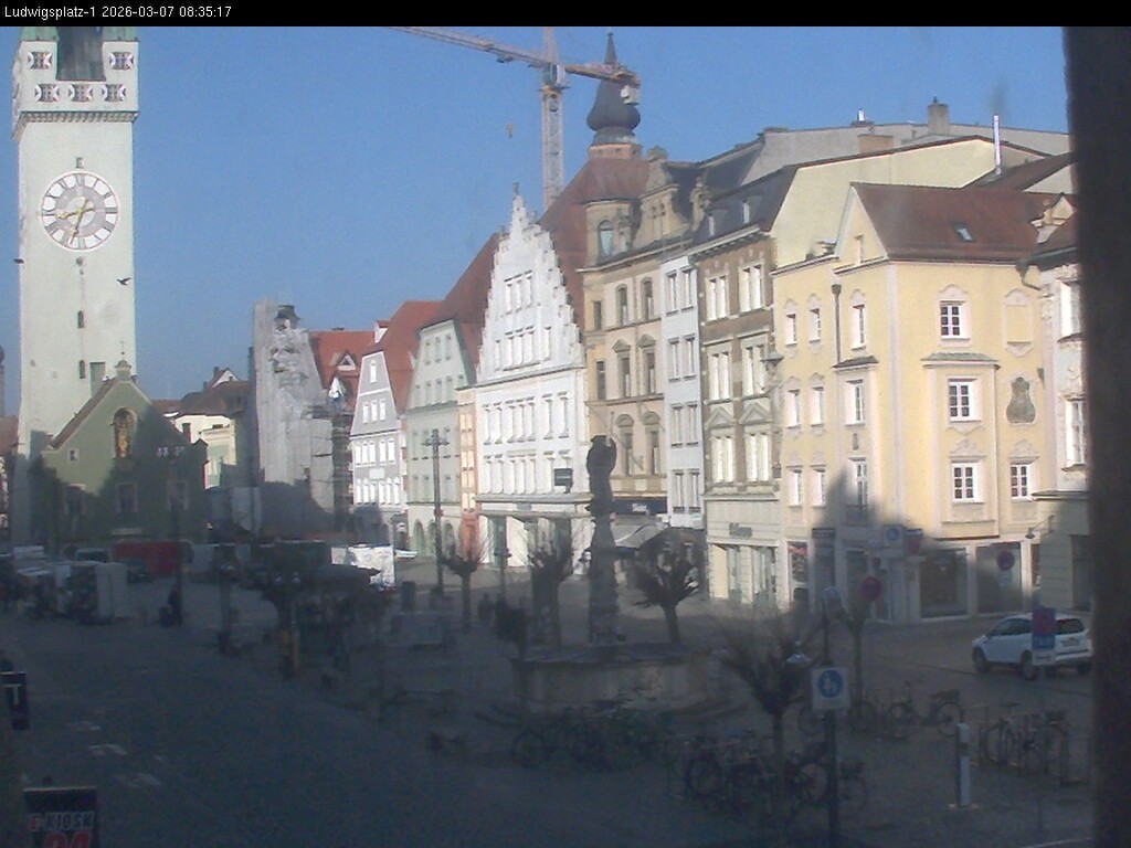 Archiv Foto Webcam Straubing: Blick auf den Stadtturm und Ludwigsplatz