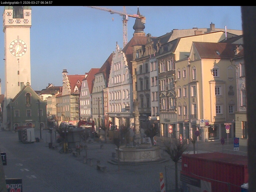 Archiv Foto Webcam Straubing: Blick auf den Stadtturm und Ludwigsplatz
