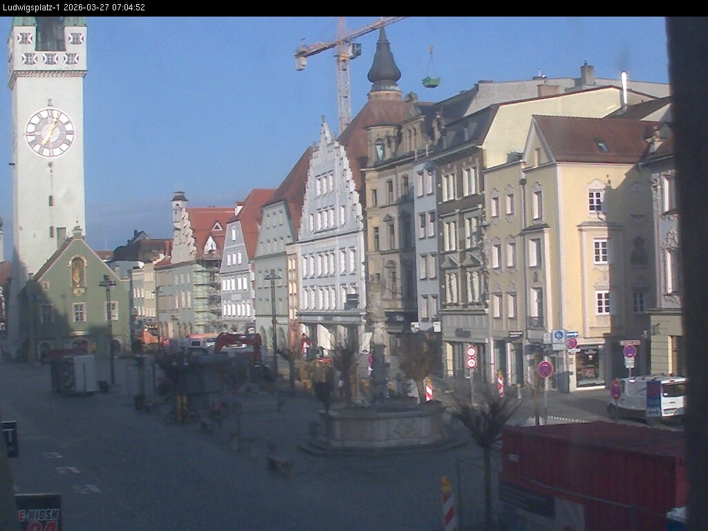 Archiv Foto Webcam Straubing: Blick auf den Stadtturm und Ludwigsplatz