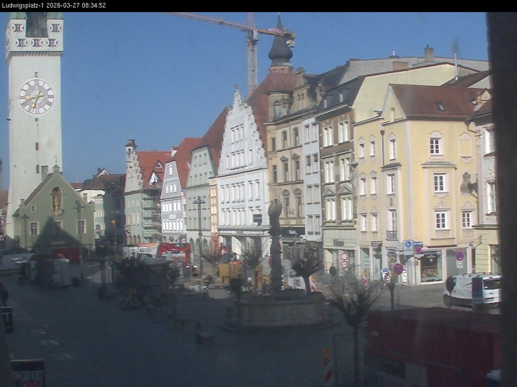 Archiv Foto Webcam Straubing: Blick auf den Stadtturm und Ludwigsplatz