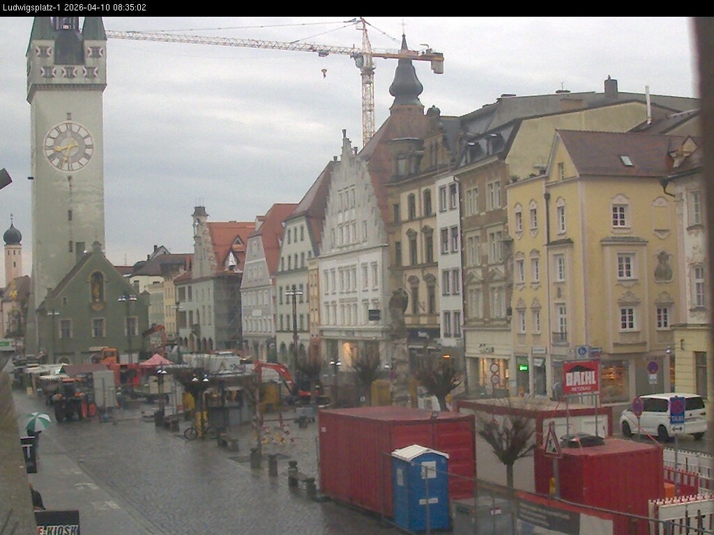 Archiv Foto Webcam Straubing: Blick auf den Stadtturm und Ludwigsplatz