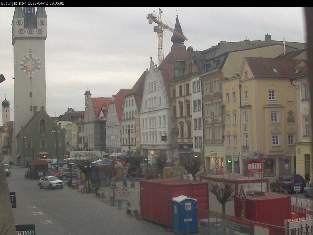 Archiv Foto Webcam Straubing: Blick auf den Stadtturm und Ludwigsplatz