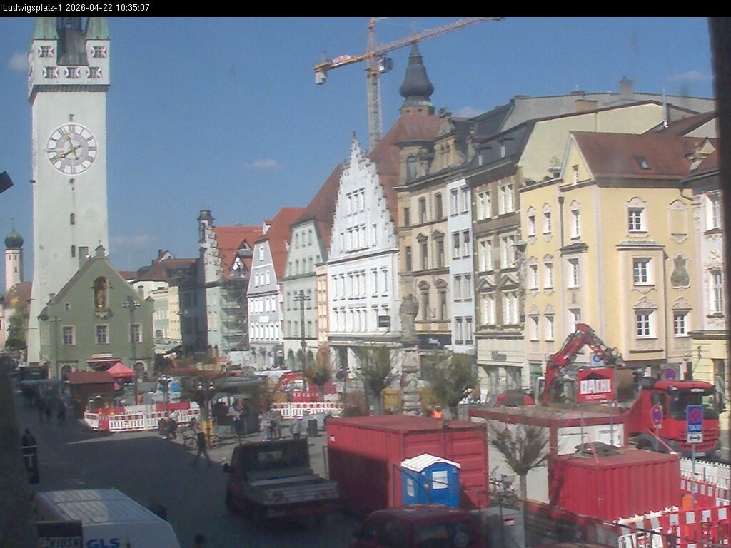 Archiv Foto Webcam Straubing: Blick auf den Stadtturm und Ludwigsplatz