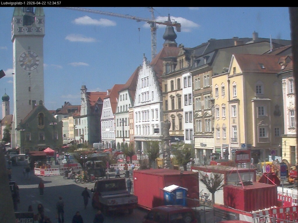 Archiv Foto Webcam Straubing: Blick auf den Stadtturm und Ludwigsplatz