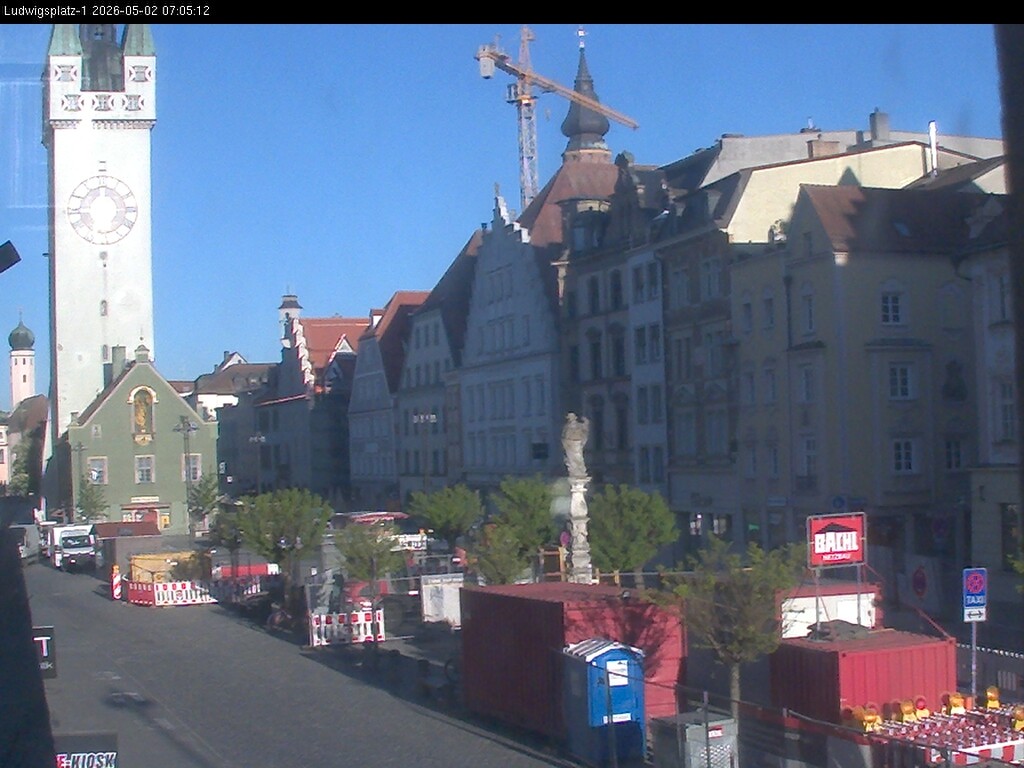 Archiv Foto Webcam Straubing: Blick auf den Stadtturm und Ludwigsplatz
